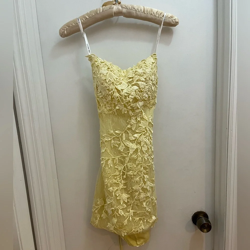 Sherri Hill Butter Yellow Fairy Dress  Rhinestone Floral Lace  Size 00 - Picture 6 of 11